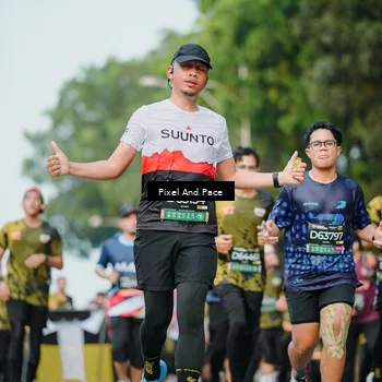 Runner Photo 6872940