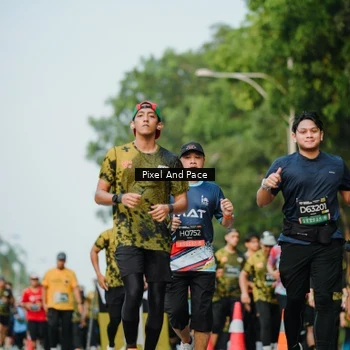 Runner Photo 6872943