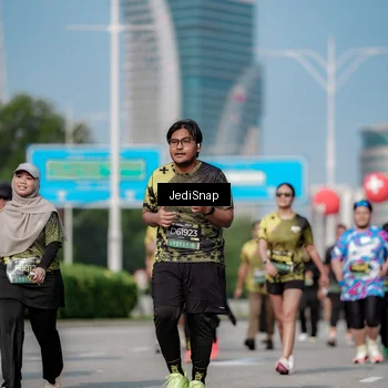 Runner Photo 6872973