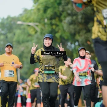 Runner Photo 6872987