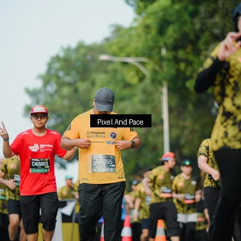 Runner Photo 6873010