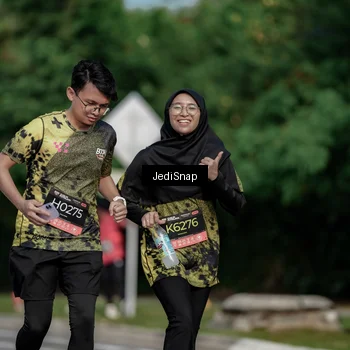 Runner Photo 6873041