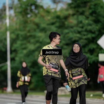 Runner Photo 6873048