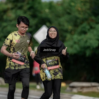 Runner Photo 6873056