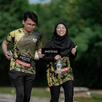 Runner Photo 6873064