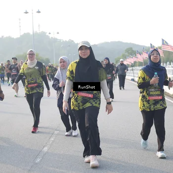 Runner Photo 6873076