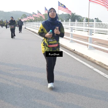 Runner Photo 6873092