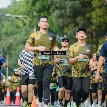 Runner Photo 6873125