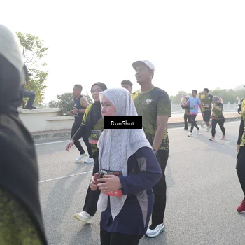 Runner Photo 6873136