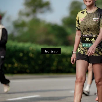 Runner Photo 6873137