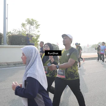Runner Photo 6873185