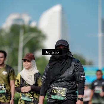 Runner Photo 6873193
