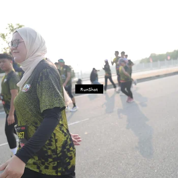 Runner Photo 6873211