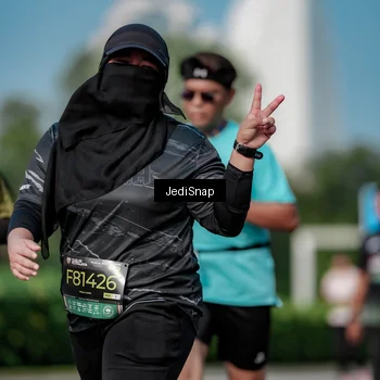 Runner Photo 6873253