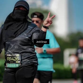 Runner Photo 6873256