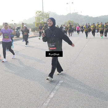 Runner Photo 6873275