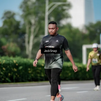 Runner Photo 6873323