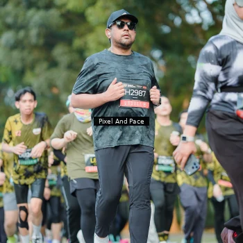 Runner Photo 6873340