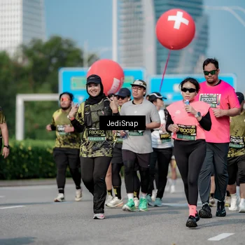 Runner Photo 6873376