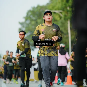 Runner Photo 6873416