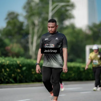 Runner Photo 6873418