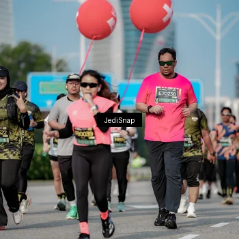 Runner Photo 6873431