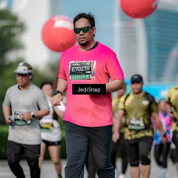 Runner Photo 6873533