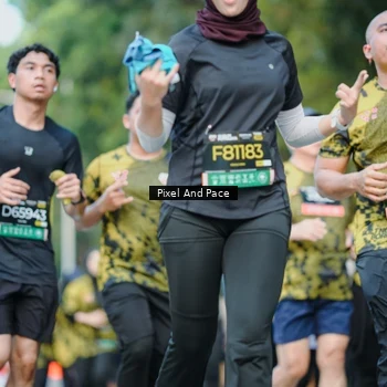 Runner Photo 6873571