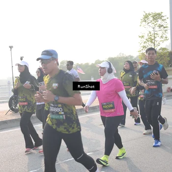 Runner Photo 6873633