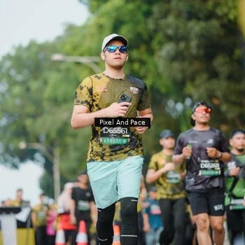 Runner Photo 6873638