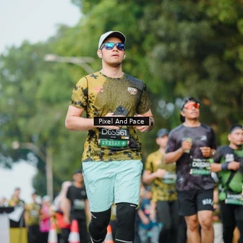 Runner Photo 6873656