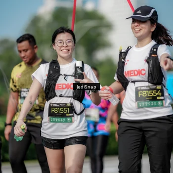 Runner Photo 6873659