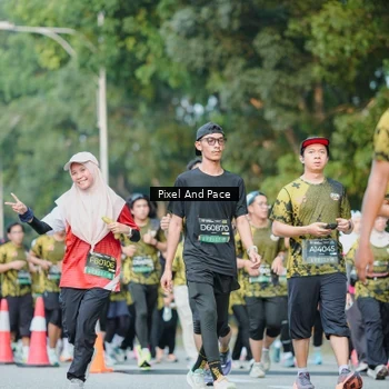 Runner Photo 6873681