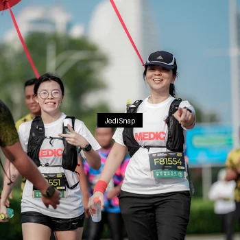 Runner Photo 6873696