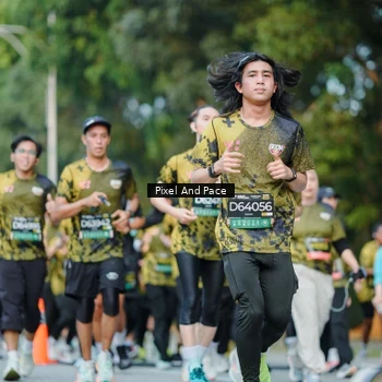 Runner Photo 6873723
