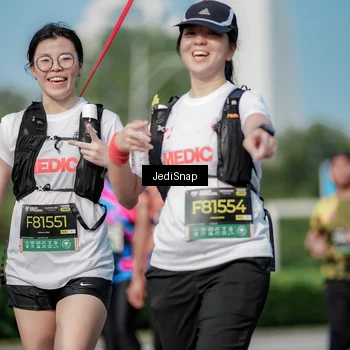 Runner Photo 6873761