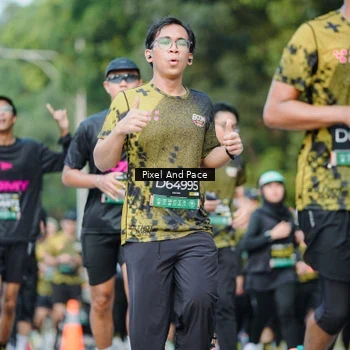 Runner Photo 6873766