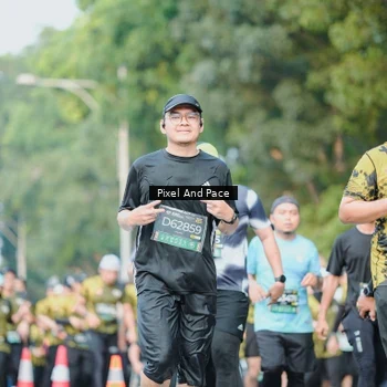 Runner Photo 6873772