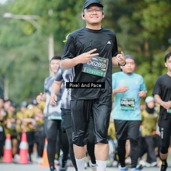 Runner Photo 6873791