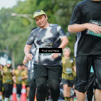 Runner Photo 6873800