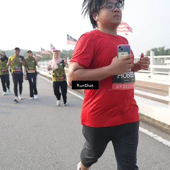 Runner Photo 6873834