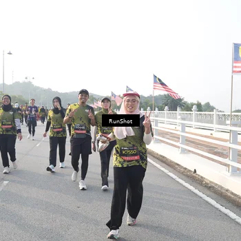 Runner Photo 6873898