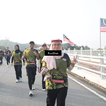 Runner Photo 6873900