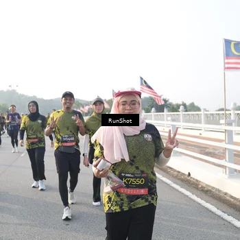 Runner Photo 6873901