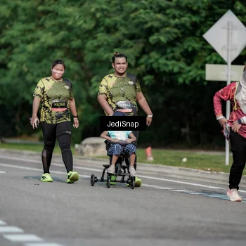 Runner Photo 6873916