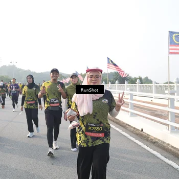 Runner Photo 6873931