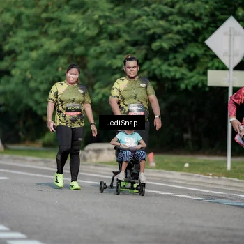 Runner Photo 6873947