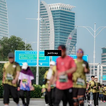 Runner Photo 6873949