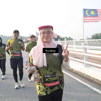 Runner Photo 6873957