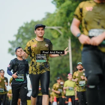 Runner Photo 6874011